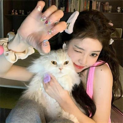 雾锁青松终见月